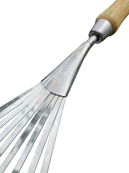 Hand Rake (classic wood handle)